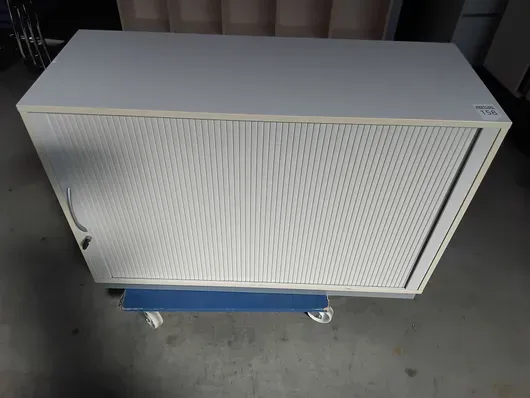 1x credenza