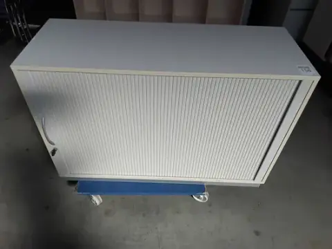 1x credenza
