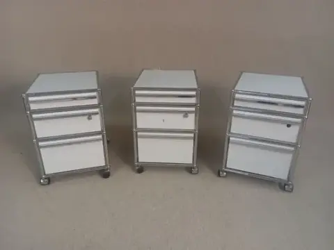 3 contenitori su ruote USM