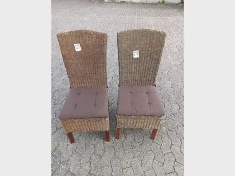 2 шт. стільці