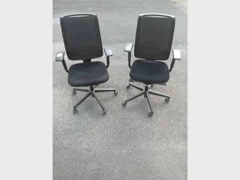 2x ofis koltuğu Steelcase Reply (arızalı)