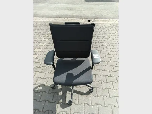 1 kontorstol NowyStyl