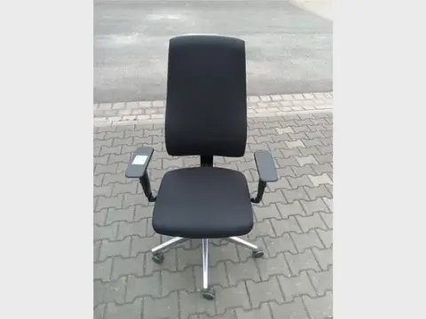 1 db Interstuhl irodai szék