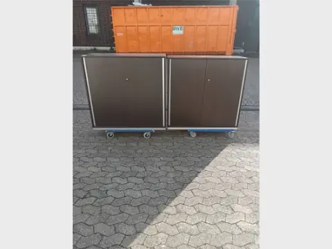 2 db Steelcase oldalszekrény