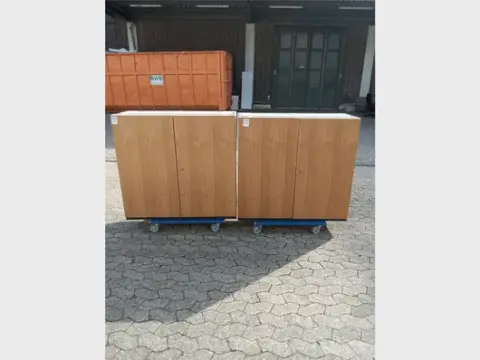 2 db oldalszekrény Bene