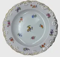 5 stk. kaffeservise "Meissen" strøblomster, kopp. 2 underkopper, alle 2. sortering, og 2 kakefat, begge 1. sortering