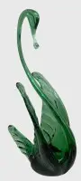 Glass svane, grønn, med avbrudd, høyde 15,5 cm og scalar, 6x7 cm
