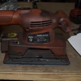 Svingpudser fabr.: Black & Decker
