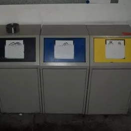 3 spremnika za otpad