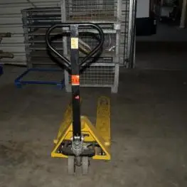 托盘搬运车