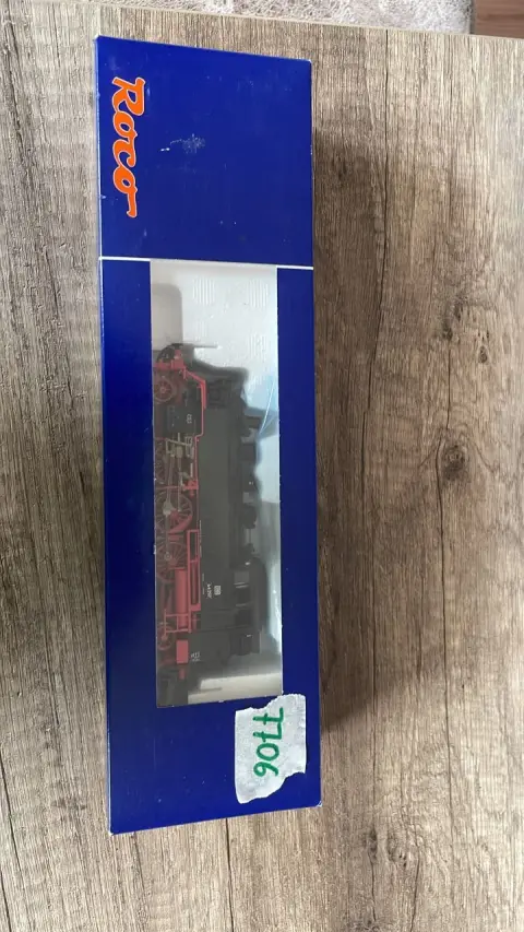 Locomotive à vapeur (Roco)