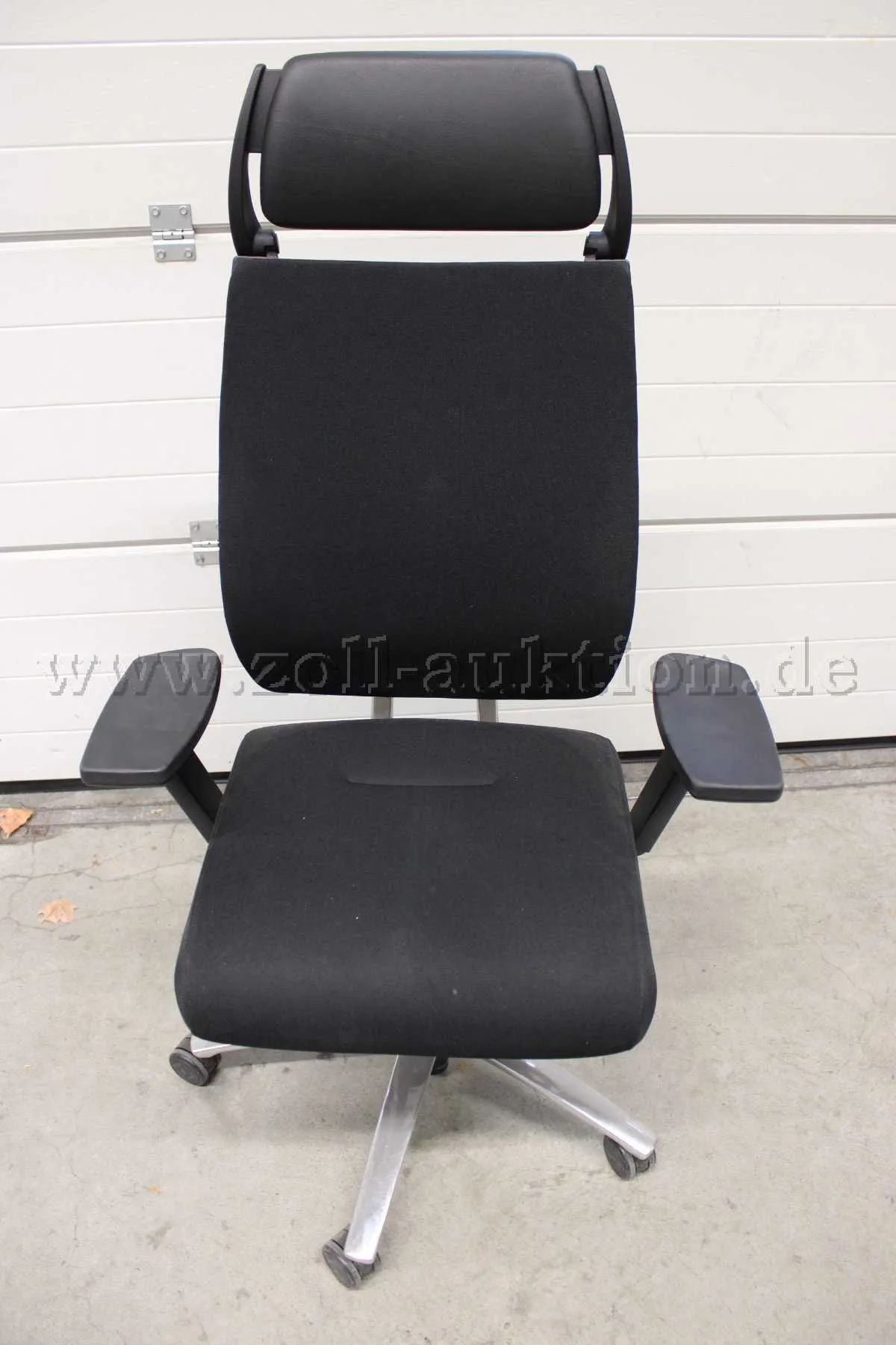 1把Sedus Stoll Swing Up型号转椅，带靠头，布面