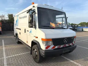 Mercedes 816 D 厢式货车