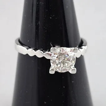 Anillo de diamante, oro de 14 kt, 1,05 ct.