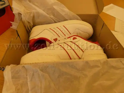 1 пара кросівок Adidas Rivalry Low, кросівки, розмір 42,5