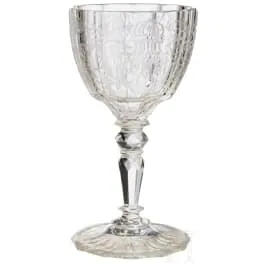 Petit verre taillé, attribué à Lobmeyr, 19e siècle