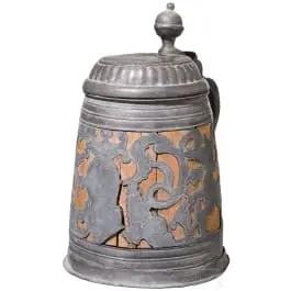 إبريق من خشب البلوط، كولمباخ، حوالي 1720