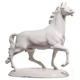 „Konj u kasu“, Hans Goebel, 1935. (dizajn), Nymphenburg, 20. st. (izvedba)