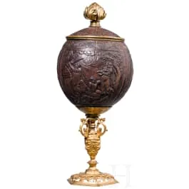 Pocal din nucă de cocos cu cupă sculptată, sud-german, datat 1605