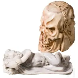 To memento mori-udskæringer i ben i tidlig barokstil, tyske, 1800-/1900-tallet