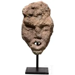 Mali romanički odvodnik vode, Francuska, 12. st.
