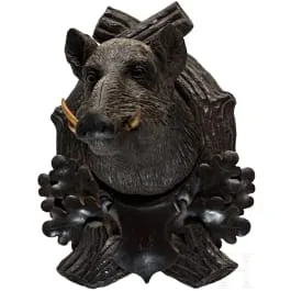 Trofeo intagliato con testa di cinghiale, Berchtesgaden, circa 1880