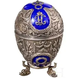 चांदी और गुइलोश एनामेल अंडा, निकोलस द्वितीय के मोनोग्राम सहित, रूस, 20वीं सदी का उत्तरार्ध