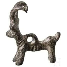 Früheisenzeitlicher Anhänger in Gestalt eines Steinbocks, Luristan, 9. Jhdt. v. Chr.