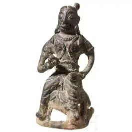 Ülő bronz férfialak, Dong Son kultúra, Észak-Vietnam, i. e. 1. évezred második fele - i. sz. 1. század