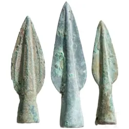 Tri mala vrha koplja, kasno brončano doba, 10.–9. st. pr. Kr.