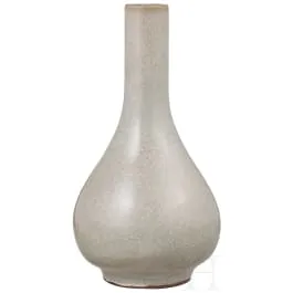 小件青瓷瓶，中国，可能为明代