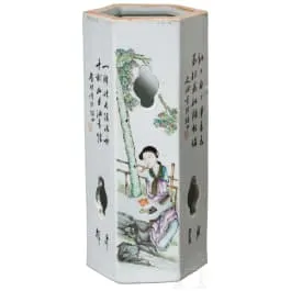 Famille-Rose-Hutständer China, Republik Periode, um 1930