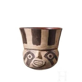 Kugeliger Tonbecher, Peru, wohl Nasca-Kultur (Nazca), 3. - 8. Jhdt.