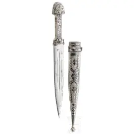 Kindjal con montatura in argento e niellata, Caucaso, circa 1920