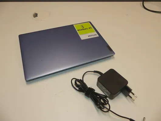 Lenovo - लैपटॉप - Athlon Silver - AMD Radeon - Windows 11