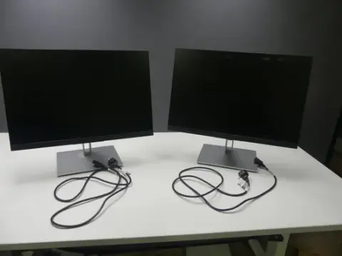 2 adet hp - monitör