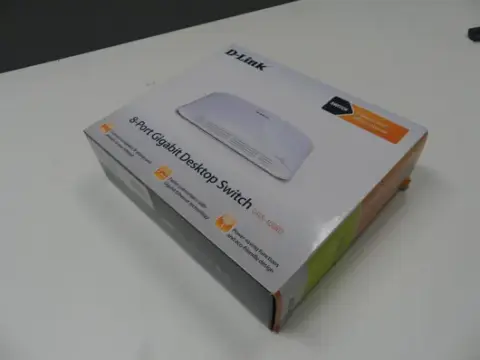 D-Link - مبدل مكتبي جيجابت 8 منافذ