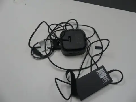 HP - Docking station, incluso alimentatore e cavo