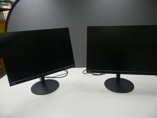 2x شاشة Lenovo ThinkVision