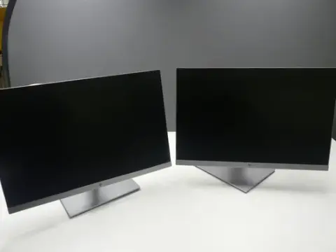 2 pz. monitor hp
