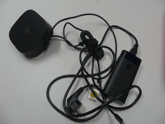 hp - docking station, con alimentatore e cavo