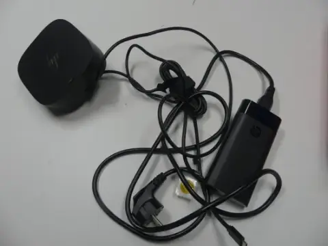 hp - docking station, con alimentatore e cavo
