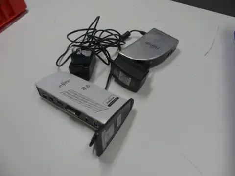 Lotto Fujitsu - docking station, incluse alimentatori