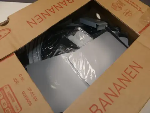 Mouse pad partisi