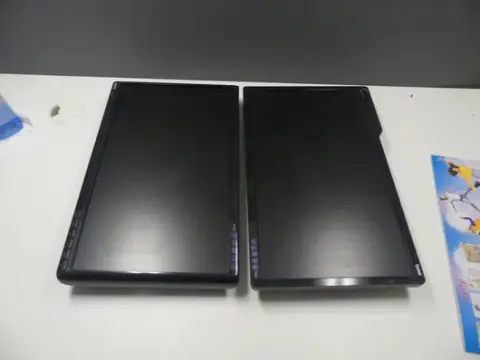 2 pz. monitor LCD BenQ