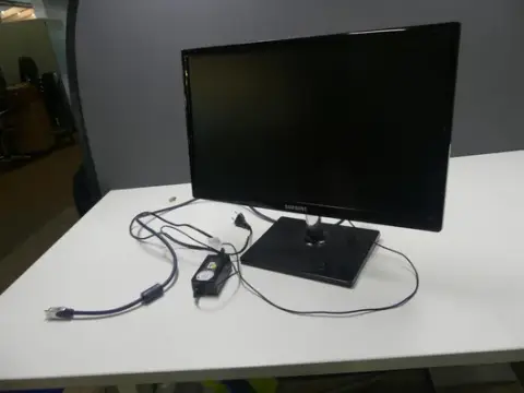 Samsung - 22 pollici - monitor LED