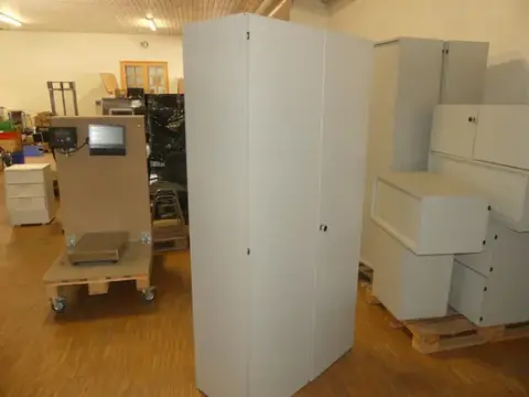 Skab, uden indhold