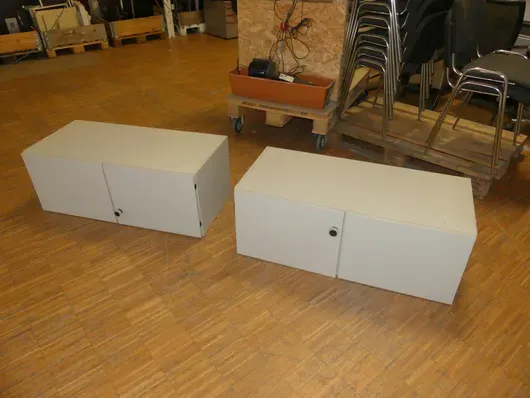 2x dulap, fără conținut