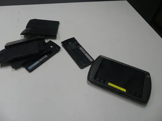 Motorola - 企业平板电脑,配可更换电池,含多个备用电池
