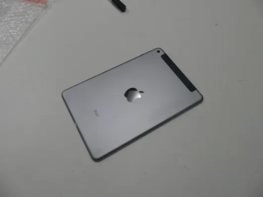 Apple - iPad mini 4 - 32 GB